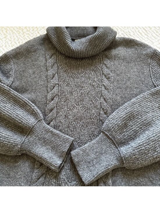 Caslon Sweaters - Caslon Heathered Gray Cable Knit Turtleneck Sweater, S